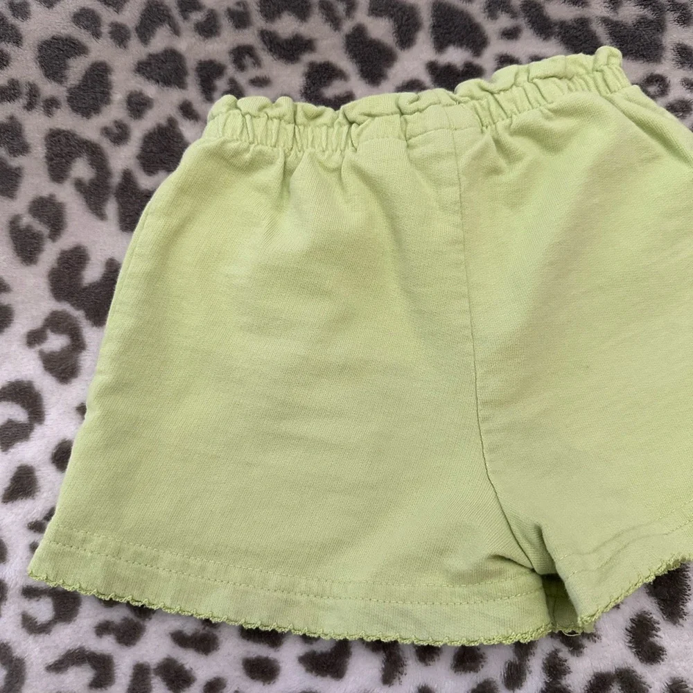 Y2K Gymboree Knit Shorts in Light Green Size Small 3 Years